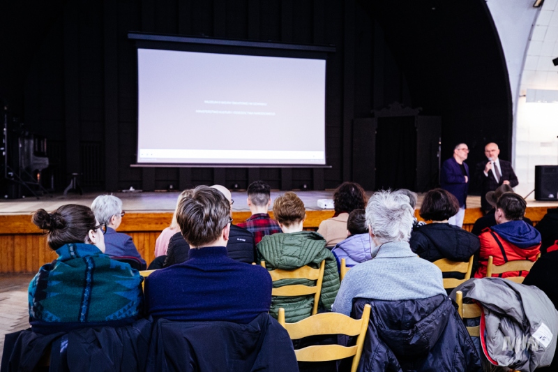 Pokaz filmu "Bez prawa do życia" w Nowej Synagodze