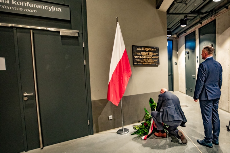 W MIIWŚ otwarto wystawę poświęconą Premierowi Janowi Olszewskiemu