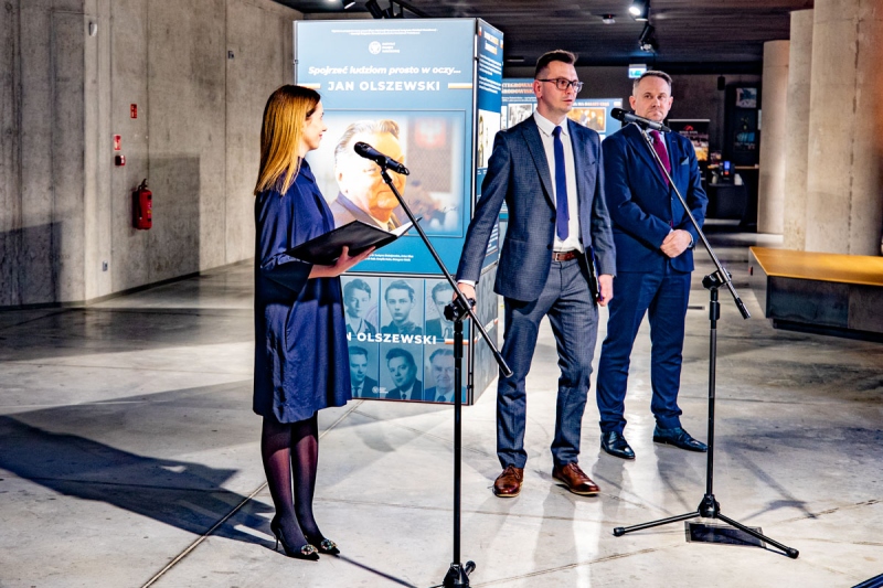 W MIIWŚ otwarto wystawę poświęconą Premierowi Janowi Olszewskiemu