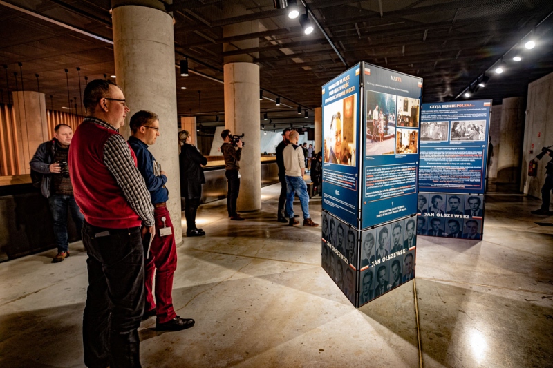 W MIIWŚ otwarto wystawę poświęconą Premierowi Janowi Olszewskiemu