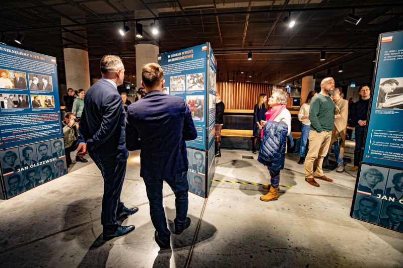 W MIIWŚ otwarto wystawę poświęconą Premierowi Janowi Olszewskiemu