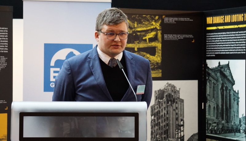 Wystawa ,,Zniszczyć Polskę! Straty materialne poniesione podczas okupacji niemieckiej 1939-1945” w Parlamencie Europejskim