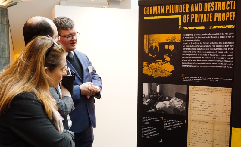 Wystawa ,,Zniszczyć Polskę! Straty materialne poniesione podczas okupacji niemieckiej 1939-1945” w Parlamencie Europejskim
