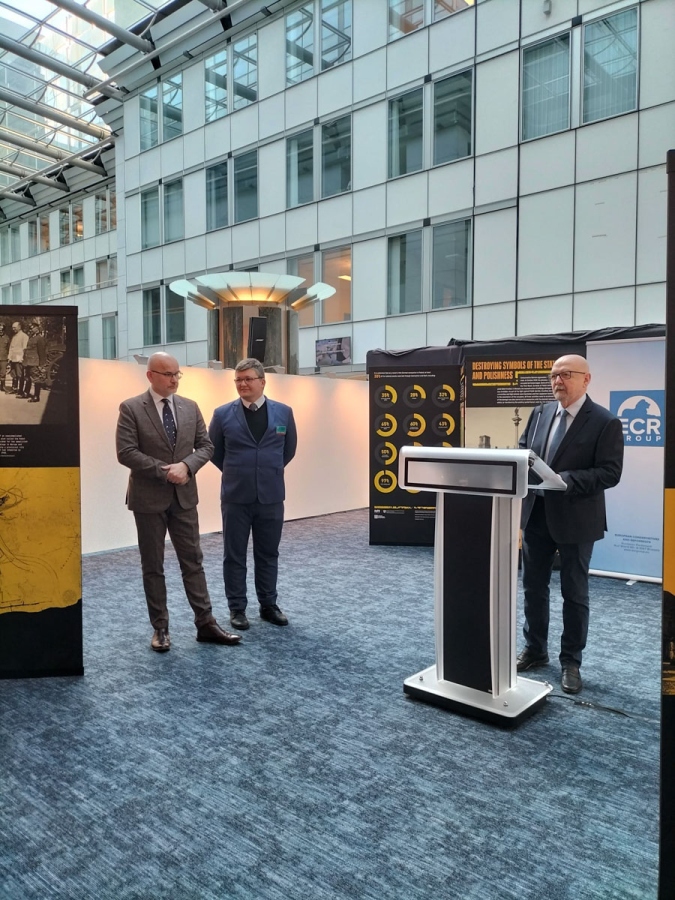 Wystawa ,,Zniszczyć Polskę! Straty materialne poniesione podczas okupacji niemieckiej 1939-1945” w Parlamencie Europejskim