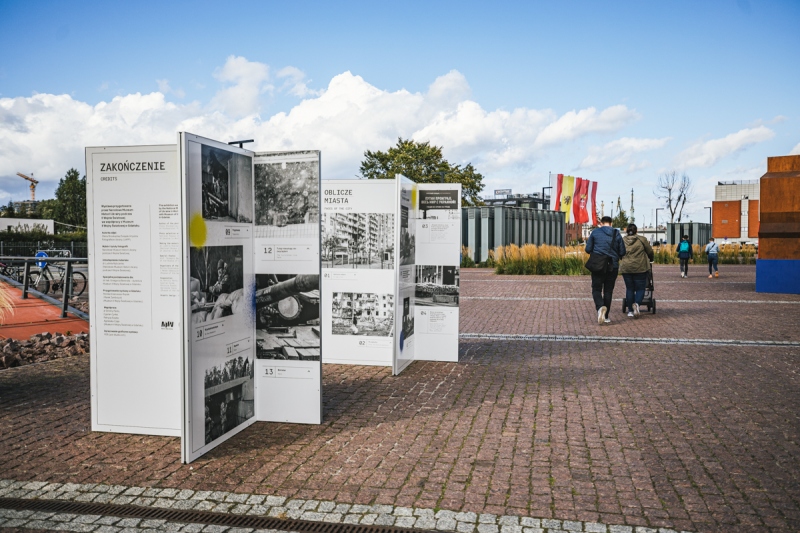 Wystawa plenerowa przed MIIWŚ: "Kijów 2022. Raport z jednego dnia"