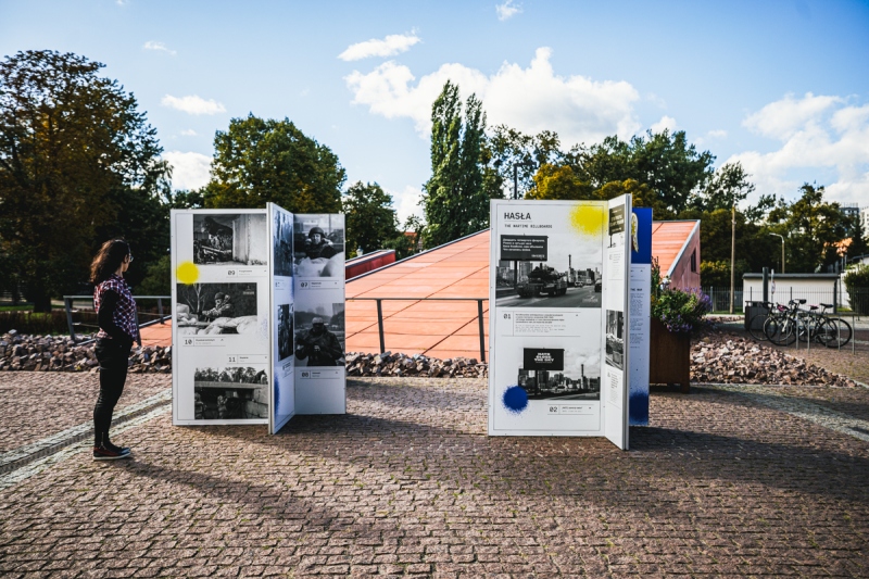 Wystawa plenerowa przed MIIWŚ: "Kijów 2022. Raport z jednego dnia"