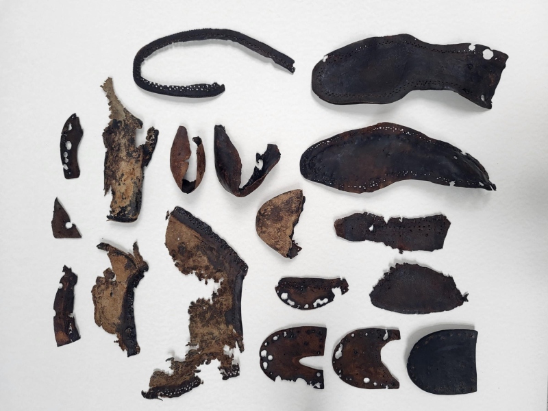 Cykl #ZobaczKonserwacjeMIIWŚ - skórzane buty należące do polskiej rodziny Książków zamordowanej przez Niemców za pomoc udzieloną Żydom