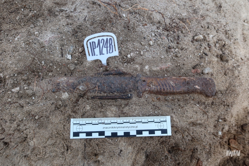 1.	Bagnet od karabinu mauser znaleziony przy szczątkach żołnierzy