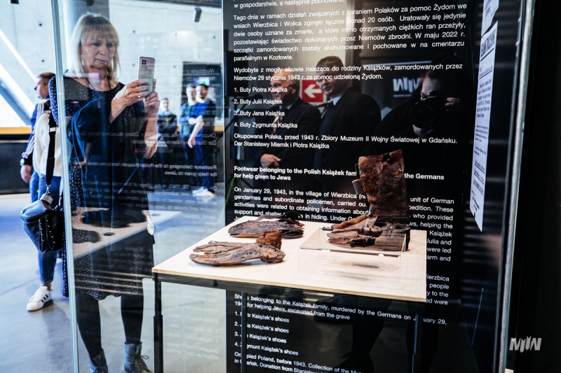 „WEJŚCIE W HISTORIĘ” - prezentacja eksponatów należących do polskiej rodziny Książków