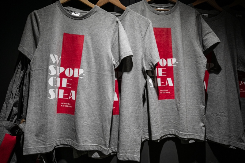 Kolekcja produktów i publikacja związana z wystawą