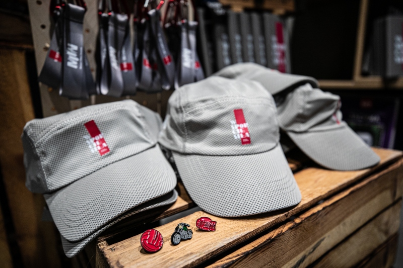 Kolekcja produktów i publikacja związana z wystawą