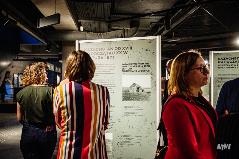 Wernisaż wystawy "Wielki głód w Kazachstanie (Aszarszyłyk). Historia nieznana."