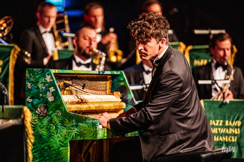 Koncert muzyki rozrywkowej - Jazz Band Młynarski-Masecki