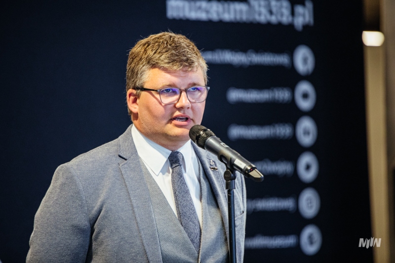 „WEJŚCIE W HISTORIĘ” - prezentacja techniki na wojnie i w kulturze