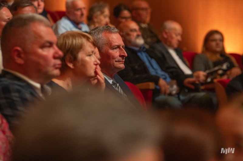 Misterium „Przerwane dzieciństwo”