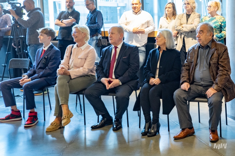 "Wejście w historię" - Kurtka oficerska księdza Franciszka Pluty