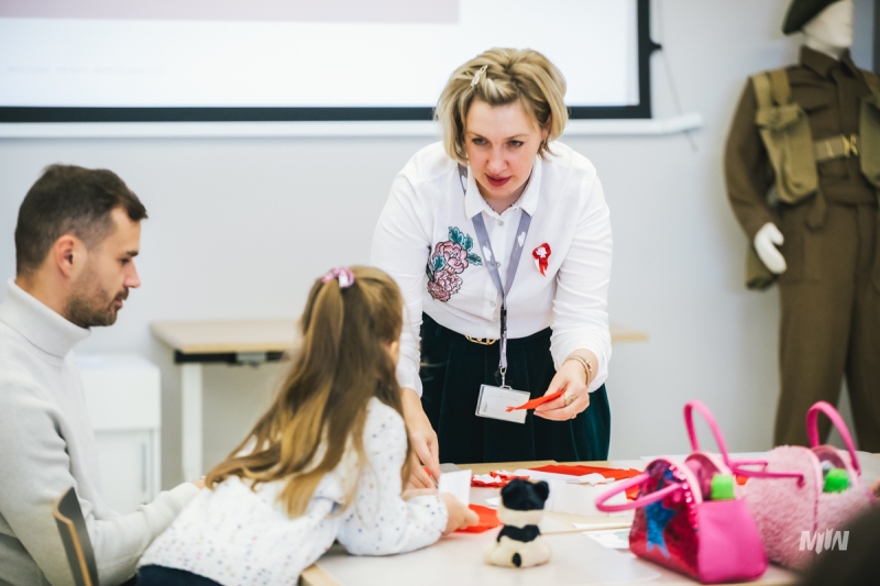 Bezpłatne warsztaty łączące aktywność plastyczną z wiedzą o Polsce i Jej symbolach narodowych