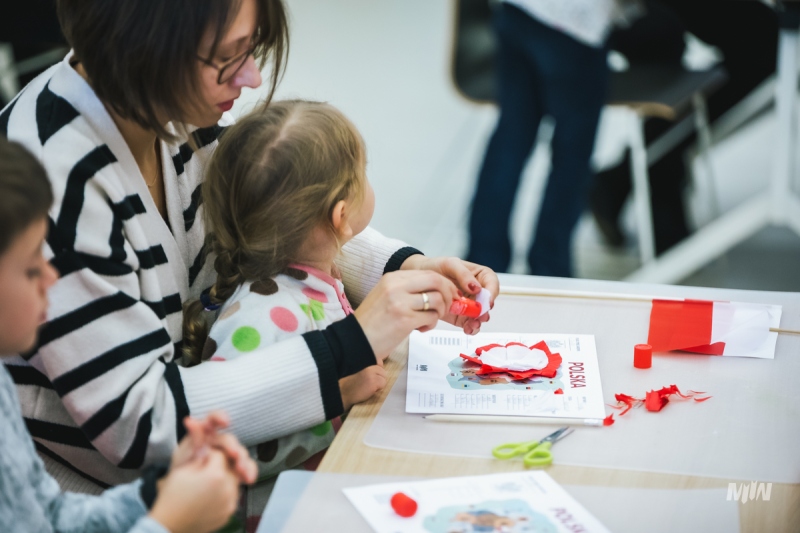 Bezpłatne warsztaty łączące aktywność plastyczną z wiedzą o Polsce i Jej symbolach narodowych