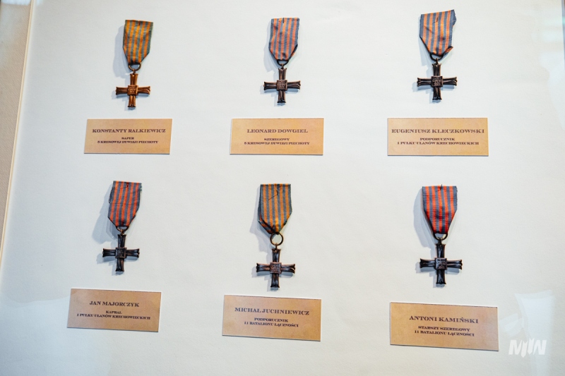 "Wejście w historię" - Dwanaście Krzyży Pamiątkowych Monte Cassino nadanych żołnierzom 2. Korpusu