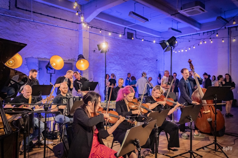 The twelve-member Small Dance Orchestra provided numerous reasons for celebration for the large crowd gathered at the Studio Solidarity of Salsa