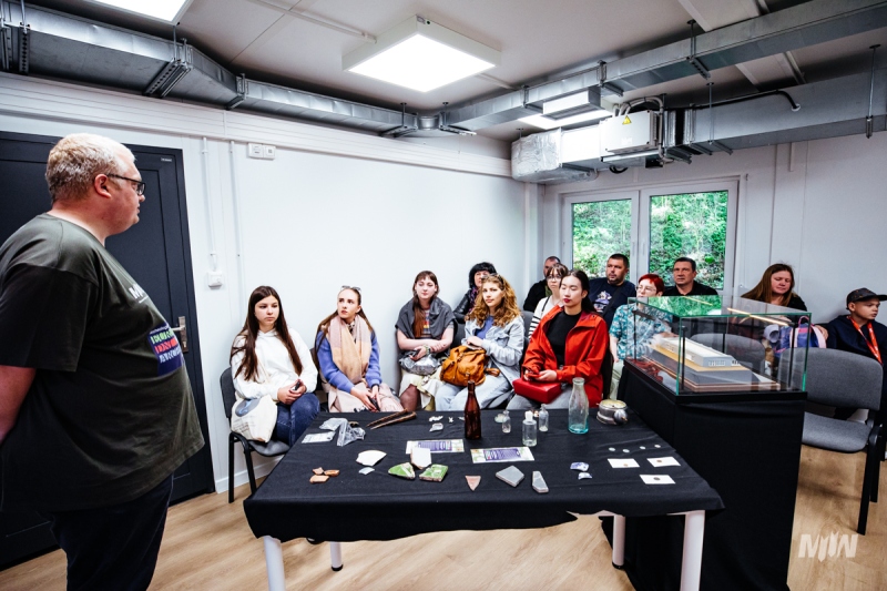 On the first day, school groups participated in the activities on the Peninsula. 