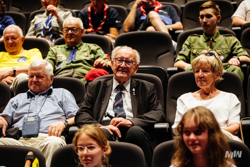 Pokaz specjalny filmu dokumentalnego „Była sobie piosenka” dla kpt. Władysława Dąbrowskiego, uczestnika walk pod Monte Cassino i harcerzy, uczestników obchodów 80. rocznicy tej bitwy.