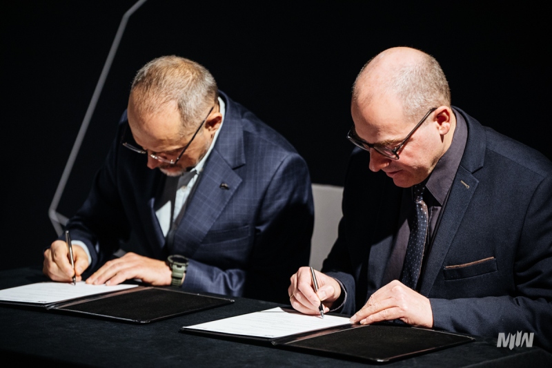 ‘Stepping into History’ – A Book from Józef Ulma’s Collection at the MSWW