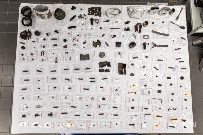 Artefakty z Wojskowej Składnicy Tranzytowej po konserwacji