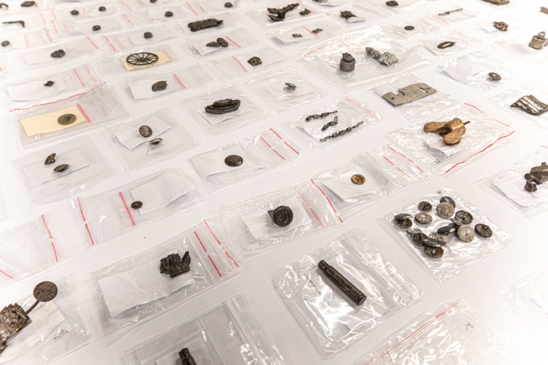 Artefakty z Wojskowej Składnicy Tranzytowej po konserwacji