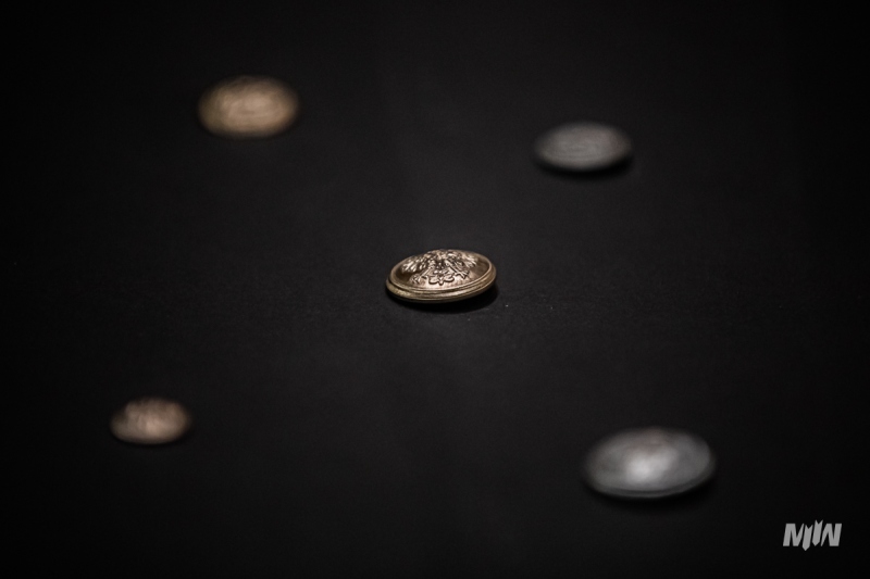 guziki z mogił katyńskich