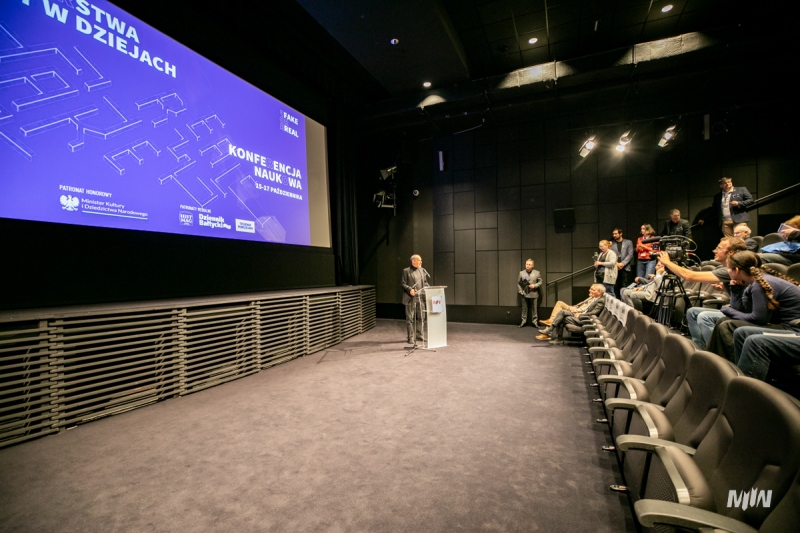 Konferencja naukowa „Fałszerstwa i mity w dziejach” za nami