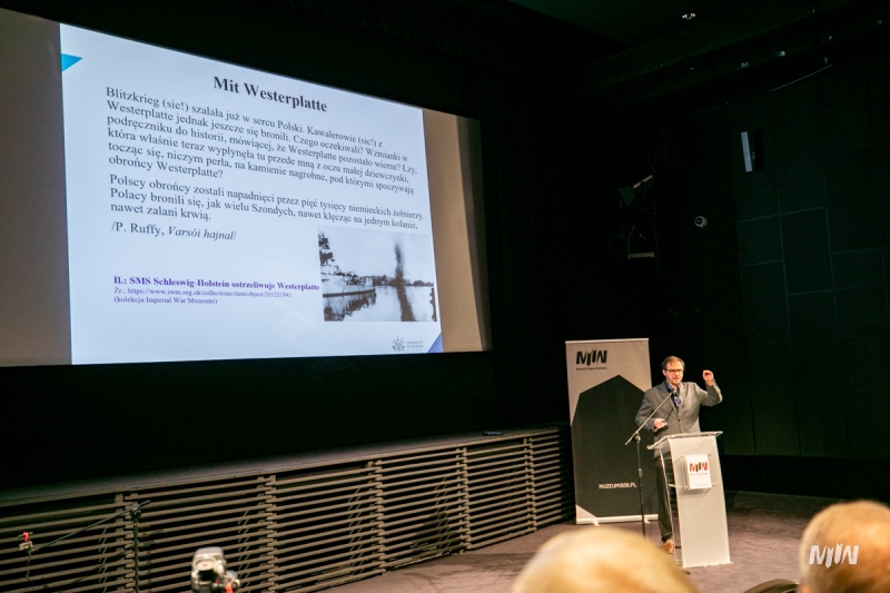 Konferencja naukowa „Fałszerstwa i mity w dziejach” za nami