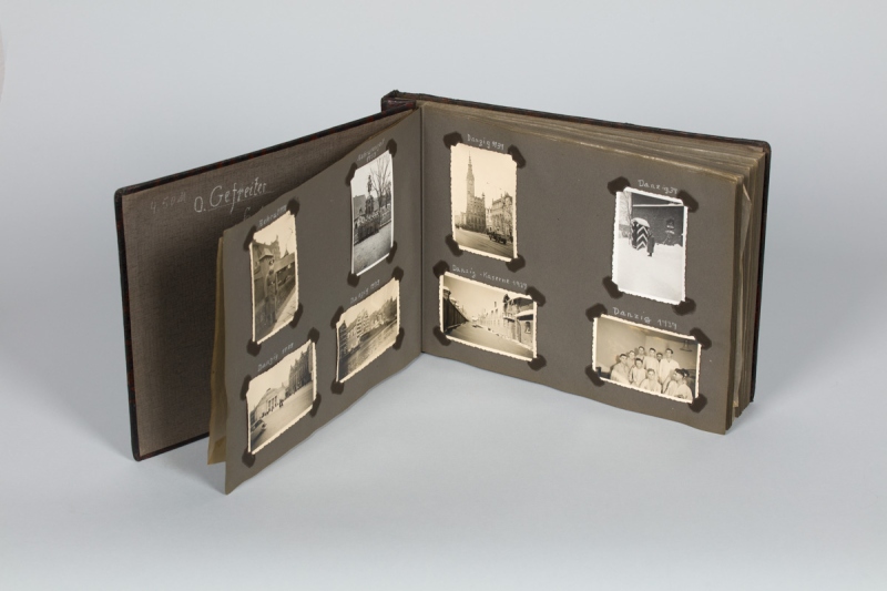 Zbiory Muzeum powiększyły się o album ze zdjęciami wykonanymi przez niemieckiego żołnierza w latach 1939-1941