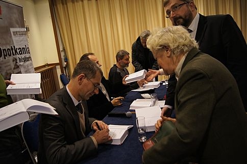 "A war after the war" book promotion