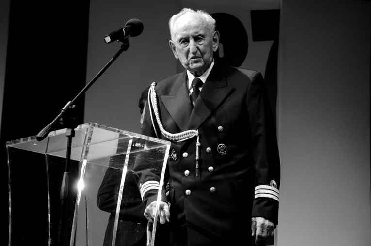 Zmarł kapitan Aleksander Pawelec, obrońca Wybrzeża we wrześniu 1939 r.