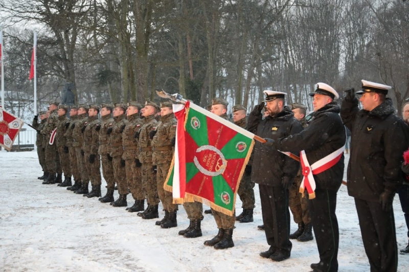 Uroczysty Apel Pamięci na Cmentarzu Garnizonowym
