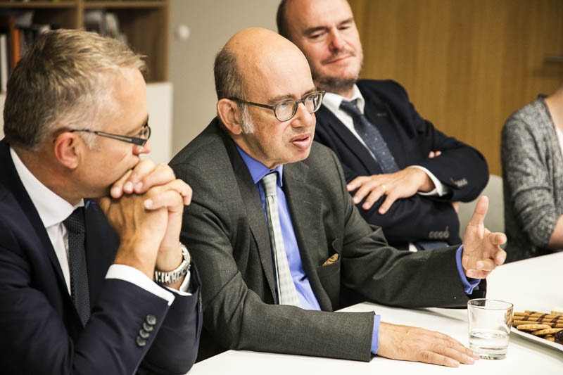 The Ambassador of France visits the museum