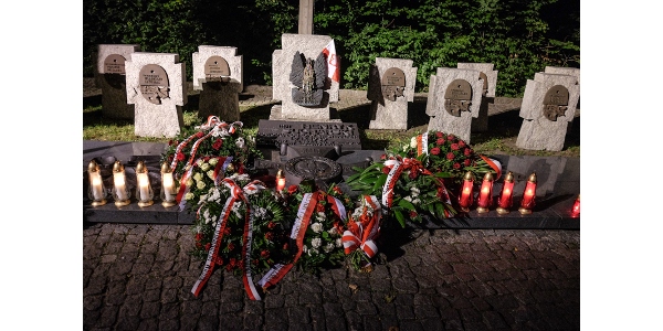 Commemoration Services 04:48