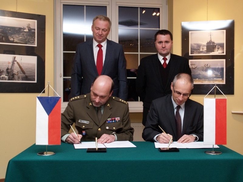 Cooperation agreement with the Military History Institute Prague