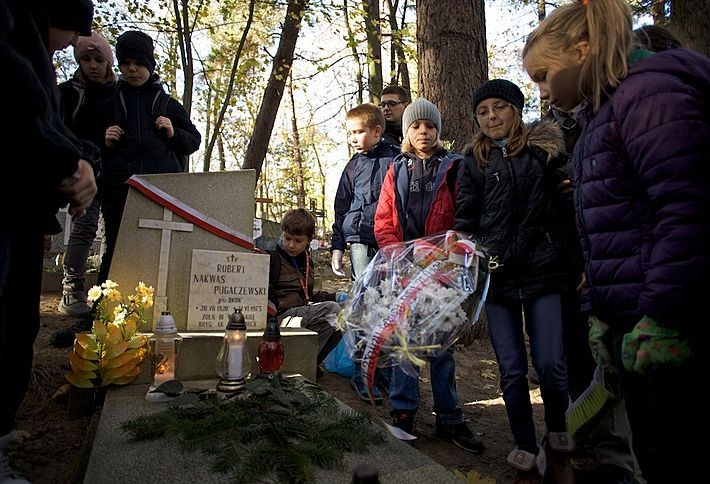 Lekcja historii na cmentarzach bohaterów - podsumowanie Roku Cichociemnych