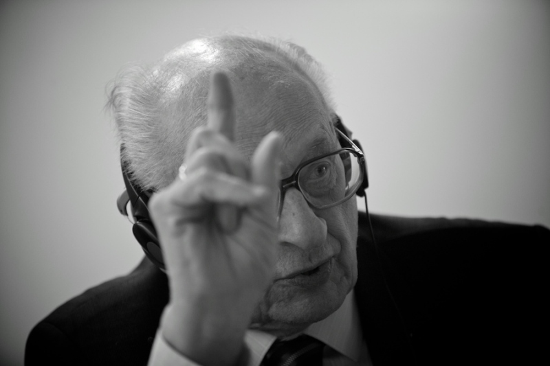 Bidding Farewell to Professor Władysław Bartoszewski.