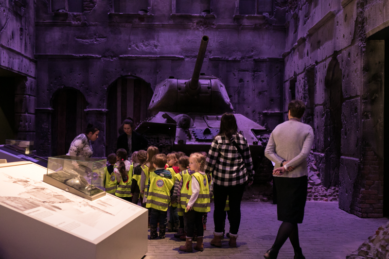 Moje wojenne dzieciństwo. Życie polskich dzieci podczas II wojny światowej