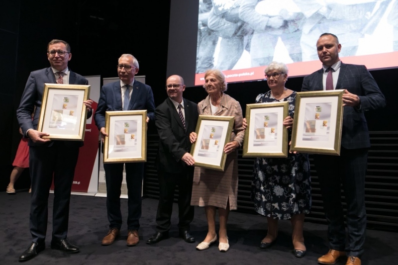 Poczta Polska uczciła rocznicę wybuchu II wojny światowej znaczkiem pocztowym