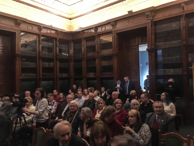 Closing day of “Struggle and Suffering” Exhibition in Budapest 