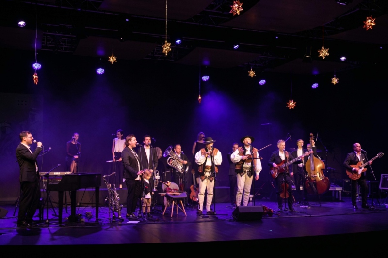 Rodzina Pospieszalskich wystąpiła w Muzeum II Wojny Światowej z koncertem kolęd i pastorałek „Wokoło szopy”.