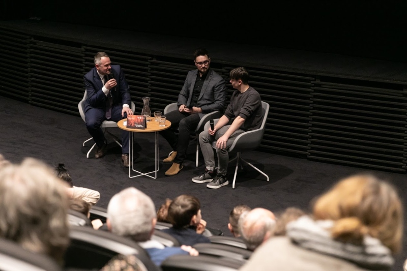 Pokaz filmu "Milczące pokolenie"