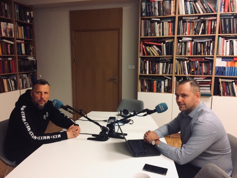 Muzyk Robert „Litza” Friedrich w „Historii nieoczywistej”