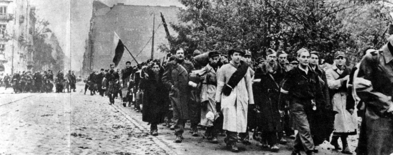 3 października 1944 r. ukazały się dwie odezwy Dowództwa Armii Krajowej do żołnierzy walczącej Warszawy