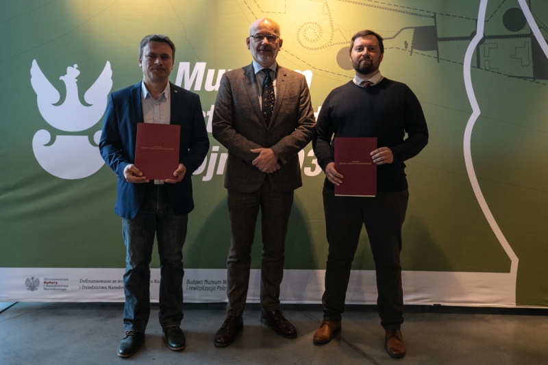 Filip Kuczma i Adam Dziewanowski z M2WŚ otrzymali nagrody od Ministra Kultury i Dziedzictwa Narodowego
