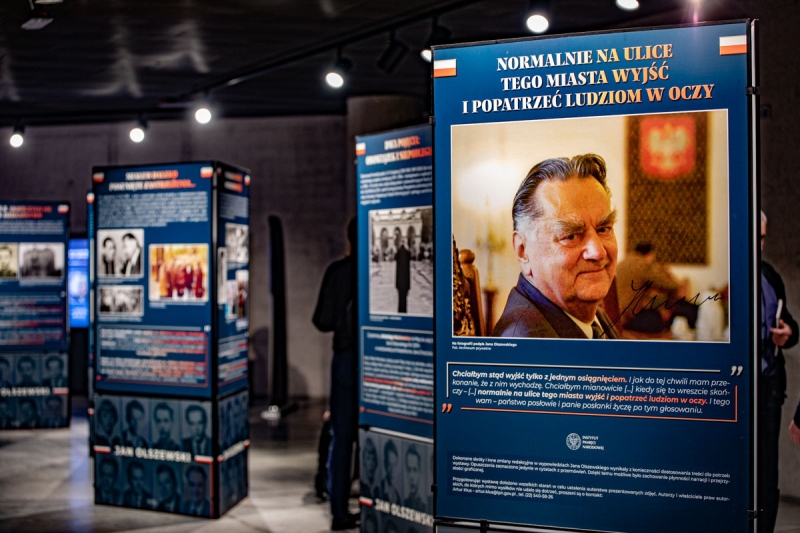 W MIIWŚ otwarto wystawę poświęconą Premierowi Janowi Olszewskiemu